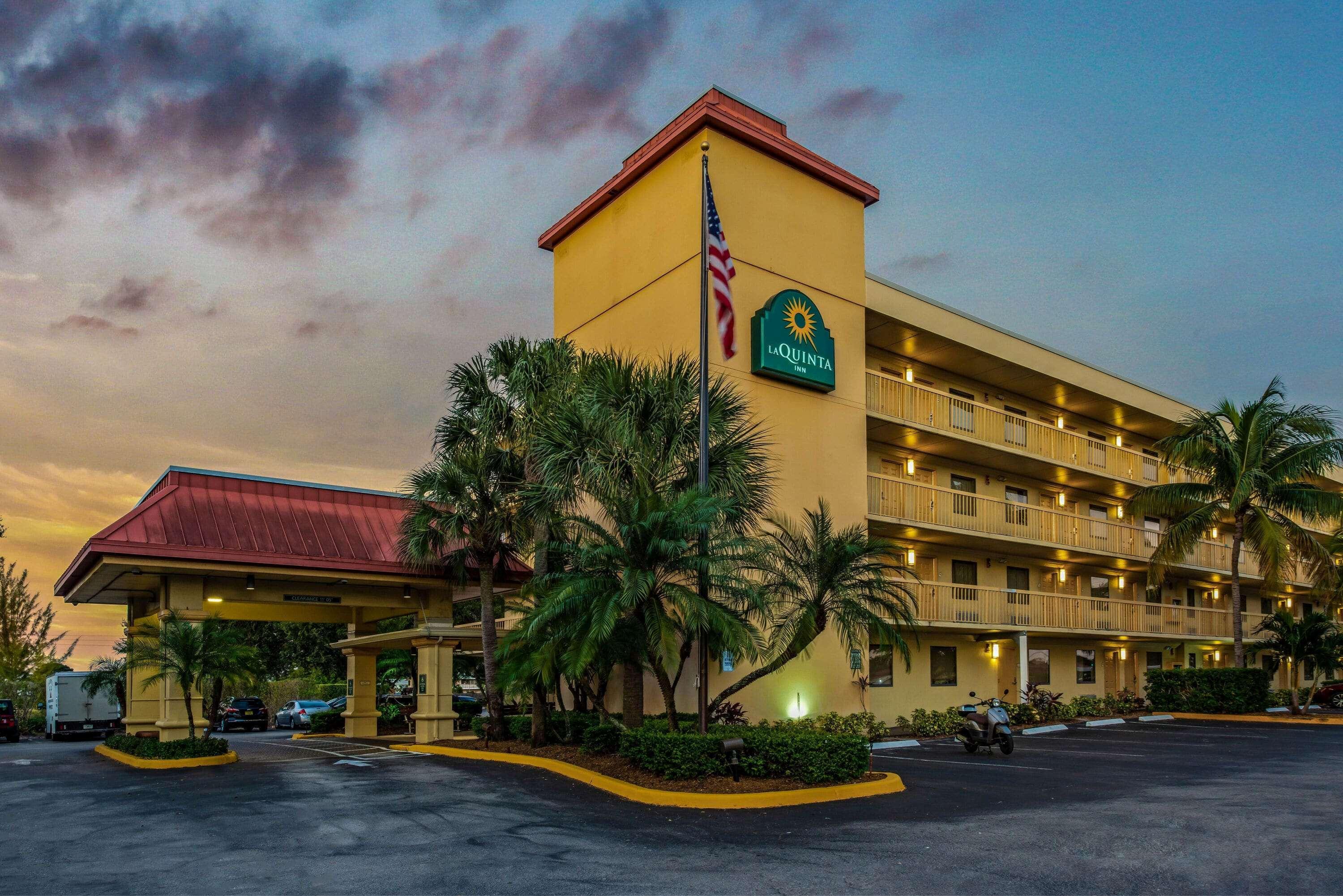 La Quinta Inn By Wyndham West Palm Beach - Florida Turnpike Екстериор снимка