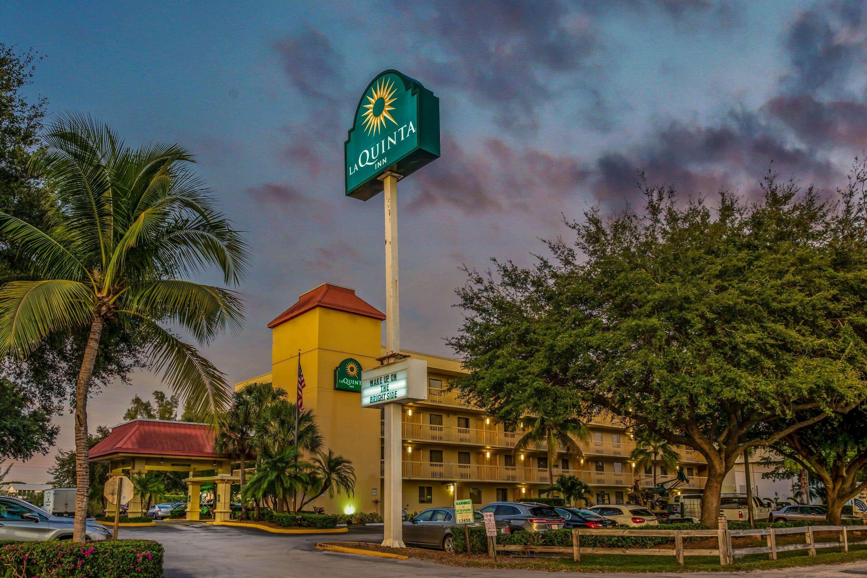 La Quinta Inn By Wyndham West Palm Beach - Florida Turnpike Екстериор снимка