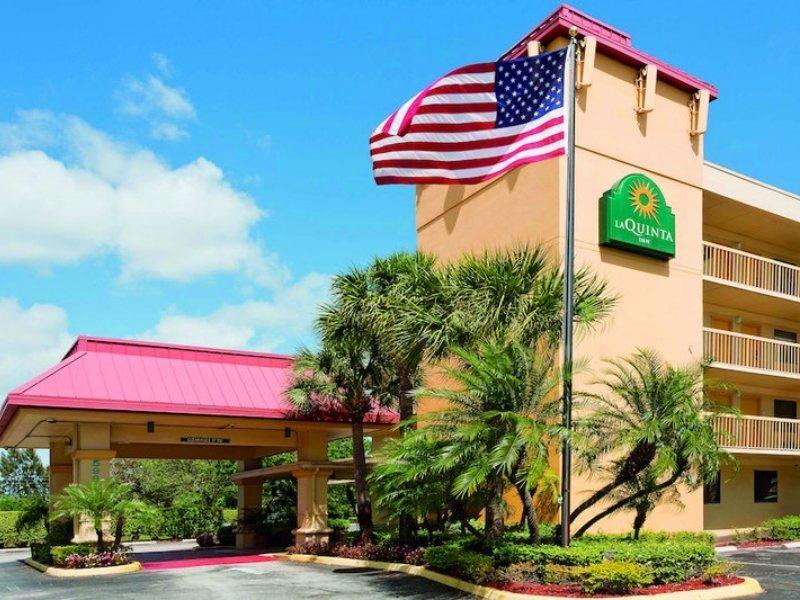 La Quinta Inn By Wyndham West Palm Beach - Florida Turnpike Екстериор снимка